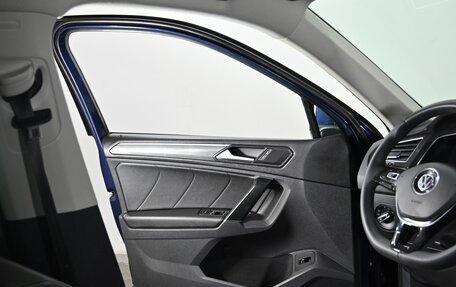 Volkswagen Tiguan II, 2017 год, 2 099 000 рублей, 10 фотография