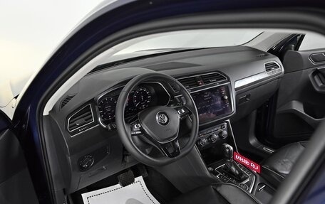 Volkswagen Tiguan II, 2017 год, 2 099 000 рублей, 5 фотография