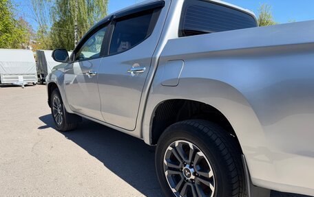 Mitsubishi L200 IV рестайлинг, 2019 год, 2 770 000 рублей, 13 фотография