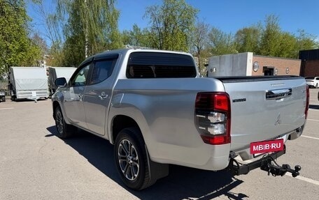 Mitsubishi L200 IV рестайлинг, 2019 год, 2 770 000 рублей, 7 фотография