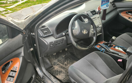 Toyota Camry, 2009 год, 670 000 рублей, 2 фотография