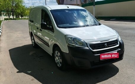 Peugeot Partner II рестайлинг 2, 2016 год, 1 380 000 рублей, 3 фотография