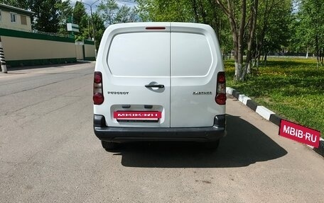 Peugeot Partner II рестайлинг 2, 2016 год, 1 380 000 рублей, 7 фотография