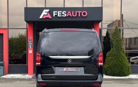Mercedes-Benz V-Класс, 2016 год, 3 998 000 рублей, 6 фотография