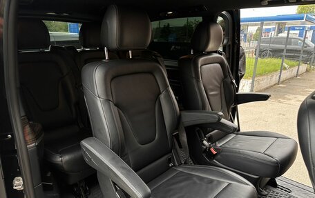 Mercedes-Benz V-Класс, 2016 год, 3 998 000 рублей, 21 фотография