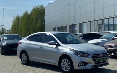 Hyundai Solaris II рестайлинг, 2017 год, 1 250 000 рублей, 2 фотография