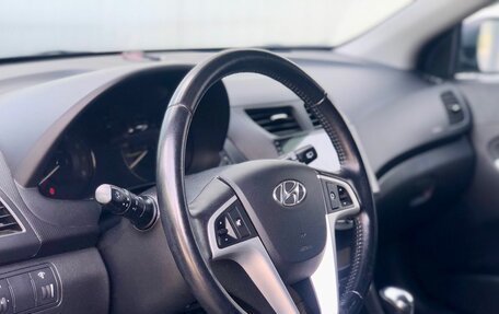 Hyundai Solaris II рестайлинг, 2011 год, 850 000 рублей, 9 фотография