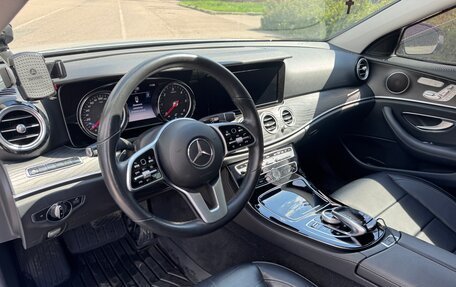 Mercedes-Benz E-Класс, 2020 год, 3 750 000 рублей, 6 фотография