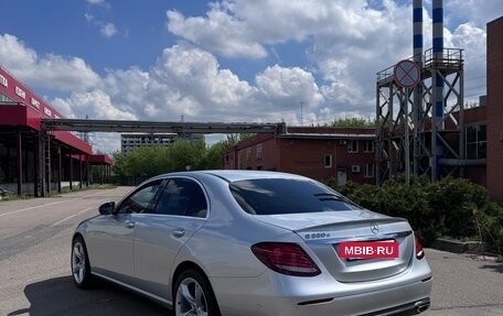 Mercedes-Benz E-Класс, 2020 год, 3 750 000 рублей, 5 фотография