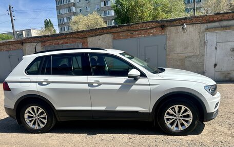 Volkswagen Tiguan II, 2020 год, 2 990 000 рублей, 10 фотография