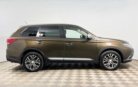 Mitsubishi Outlander III рестайлинг 3, 2015 год, 1 789 200 рублей, 5 фотография