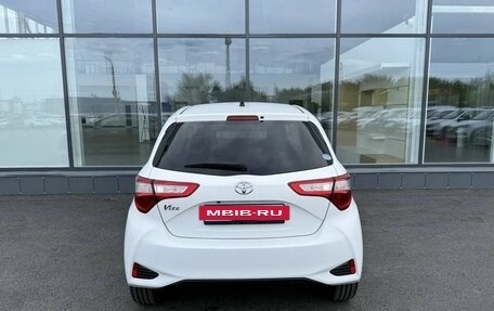 Toyota Vitz, 2019 год, 1 050 000 рублей, 4 фотография