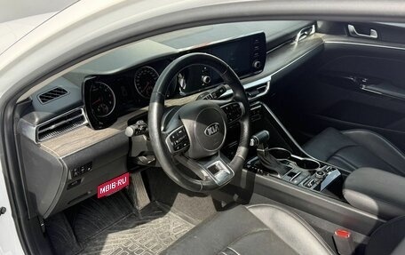 KIA K5, 2021 год, 2 300 000 рублей, 13 фотография
