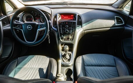 Opel Astra J, 2013 год, 600 000 рублей, 14 фотография