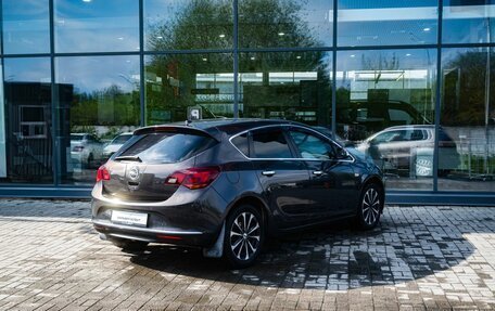 Opel Astra J, 2013 год, 600 000 рублей, 2 фотография