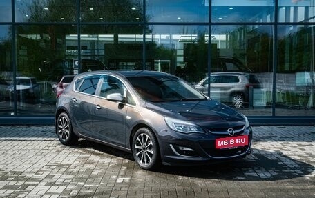 Opel Astra J, 2013 год, 600 000 рублей, 5 фотография