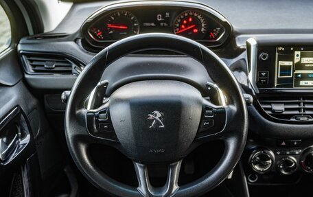 Peugeot 208 II, 2014 год, 672 300 рублей, 16 фотография