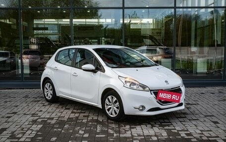 Peugeot 208 II, 2014 год, 672 300 рублей, 5 фотография