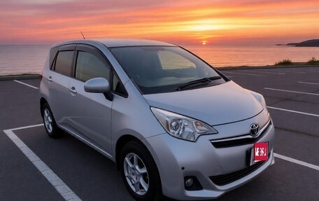 Toyota Ractis II, 2011 год, 1 100 000 рублей, 1 фотография