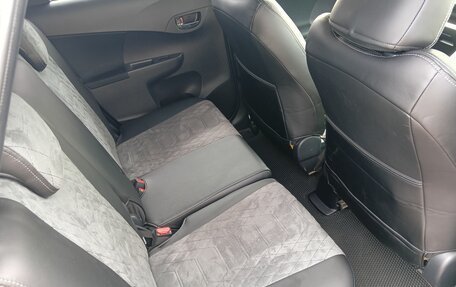 Toyota Ractis II, 2011 год, 1 100 000 рублей, 30 фотография