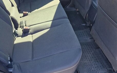 Toyota RAV4, 2018 год, 2 360 000 рублей, 6 фотография