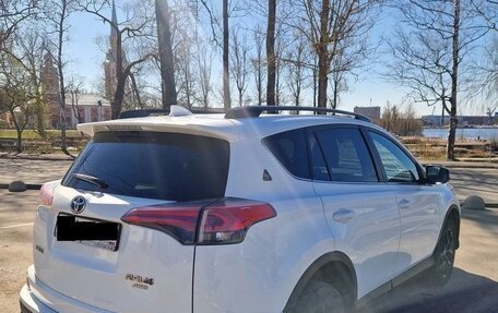 Toyota RAV4, 2018 год, 2 360 000 рублей, 11 фотография