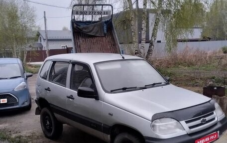 Chevrolet Niva I рестайлинг, 2004 год, 270 000 рублей, 3 фотография