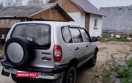 Chevrolet Niva I рестайлинг, 2004 год, 270 000 рублей, 6 фотография