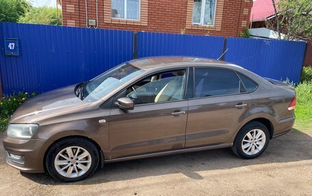 Volkswagen Polo VI (EU Market), 2015 год, 1 300 000 рублей, 7 фотография
