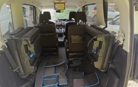 Nissan Serena IV, 2018 год, 1 920 000 рублей, 15 фотография