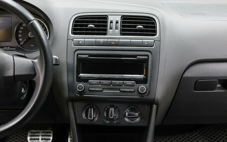 Volkswagen Polo VI (EU Market), 2012 год, 998 000 рублей, 15 фотография