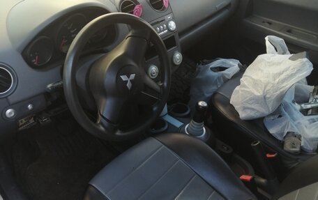 Mitsubishi Colt VI рестайлинг, 2005 год, 170 000 рублей, 5 фотография