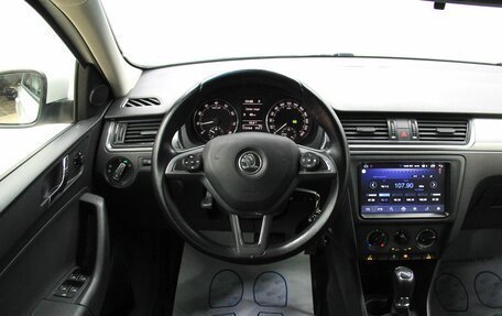 Skoda Rapid I, 2015 год, 1 028 000 рублей, 17 фотография