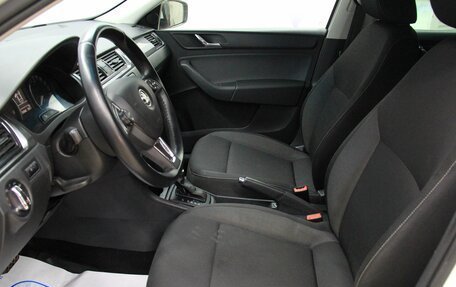 Skoda Rapid I, 2015 год, 1 028 000 рублей, 15 фотография