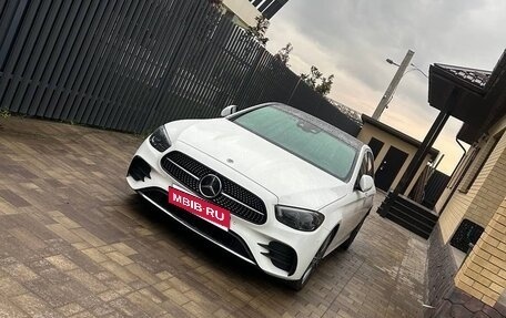 Mercedes-Benz E-Класс, 2020 год, 5 800 000 рублей, 3 фотография
