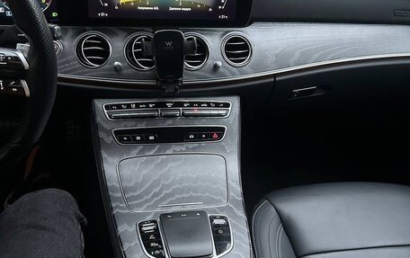 Mercedes-Benz E-Класс, 2020 год, 5 800 000 рублей, 13 фотография