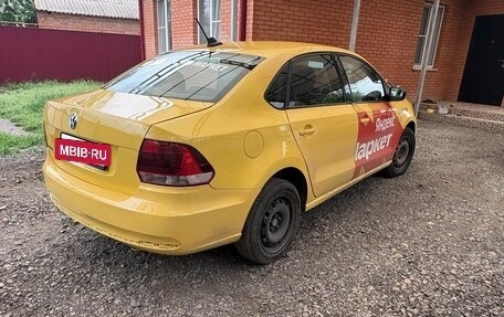 Volkswagen Polo VI (EU Market), 2018 год, 450 000 рублей, 4 фотография