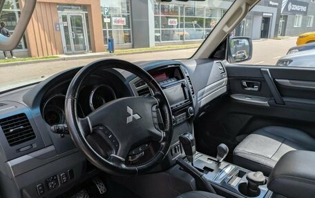 Mitsubishi Pajero IV, 2015 год, 2 895 000 рублей, 8 фотография