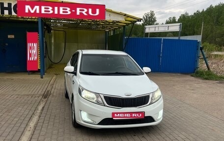 KIA Rio III рестайлинг, 2013 год, 750 000 рублей, 1 фотография