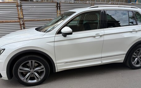 Volkswagen Tiguan II, 2018 год, 2 950 000 рублей, 3 фотография
