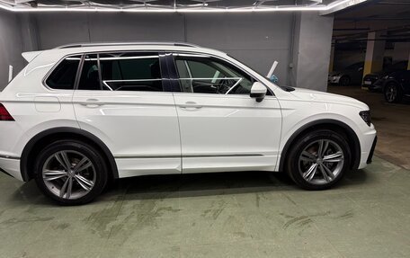 Volkswagen Tiguan II, 2018 год, 2 950 000 рублей, 2 фотография