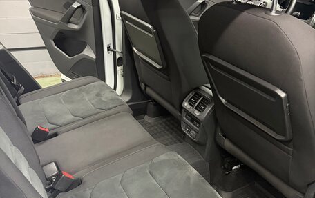 Volkswagen Tiguan II, 2018 год, 2 950 000 рублей, 14 фотография