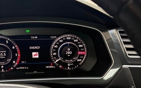 Volkswagen Tiguan II, 2018 год, 2 950 000 рублей, 15 фотография