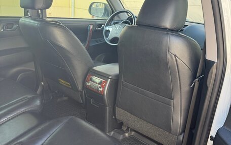 Toyota Highlander III, 2011 год, 1 350 000 рублей, 8 фотография