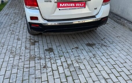 Toyota Highlander III, 2011 год, 1 350 000 рублей, 4 фотография