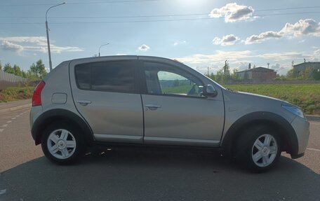 Renault Sandero I, 2010 год, 460 000 рублей, 3 фотография