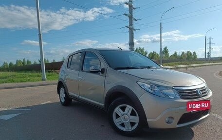 Renault Sandero I, 2010 год, 460 000 рублей, 2 фотография