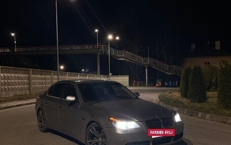 BMW 5 серия, 2004 год, 600 000 рублей, 3 фотография