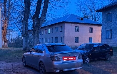 BMW 5 серия, 2004 год, 600 000 рублей, 2 фотография