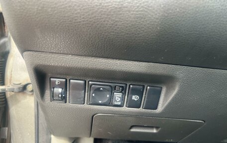 Nissan X-Trail, 2005 год, 670 000 рублей, 11 фотография